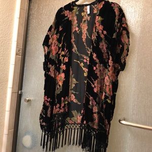 Fringe kimono